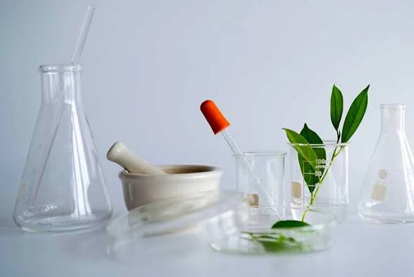 Cosmétique naturelle et innovation : le meilleur des deux mondes